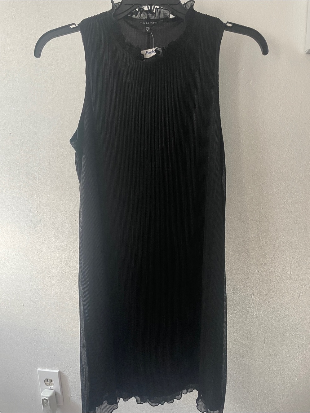 Tahari Black Sleeveless Pleated Shift Dress